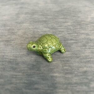 Hagen-Renaker turtle